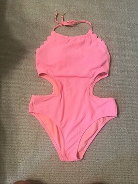 Jessica Simpson, Coral Scallop Edge Cutout One-Piece Swimsuit, size medium